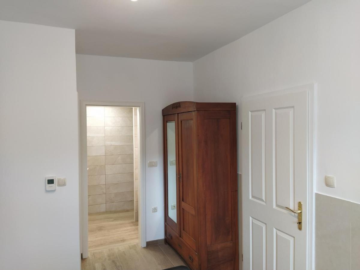 Apartmaji Maln Доленьське-Топлице Екстер'єр фото
