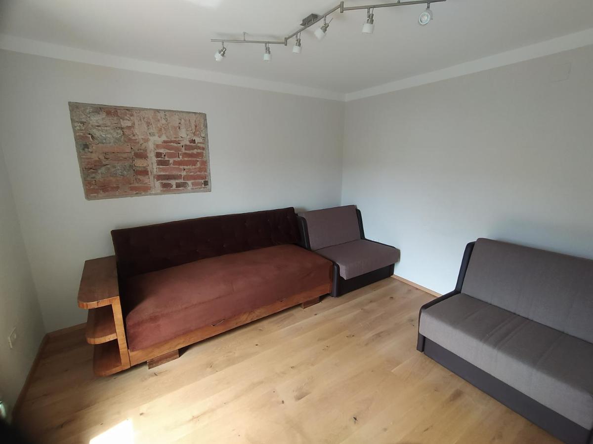 Apartmaji Maln Доленьське-Топлице Екстер'єр фото