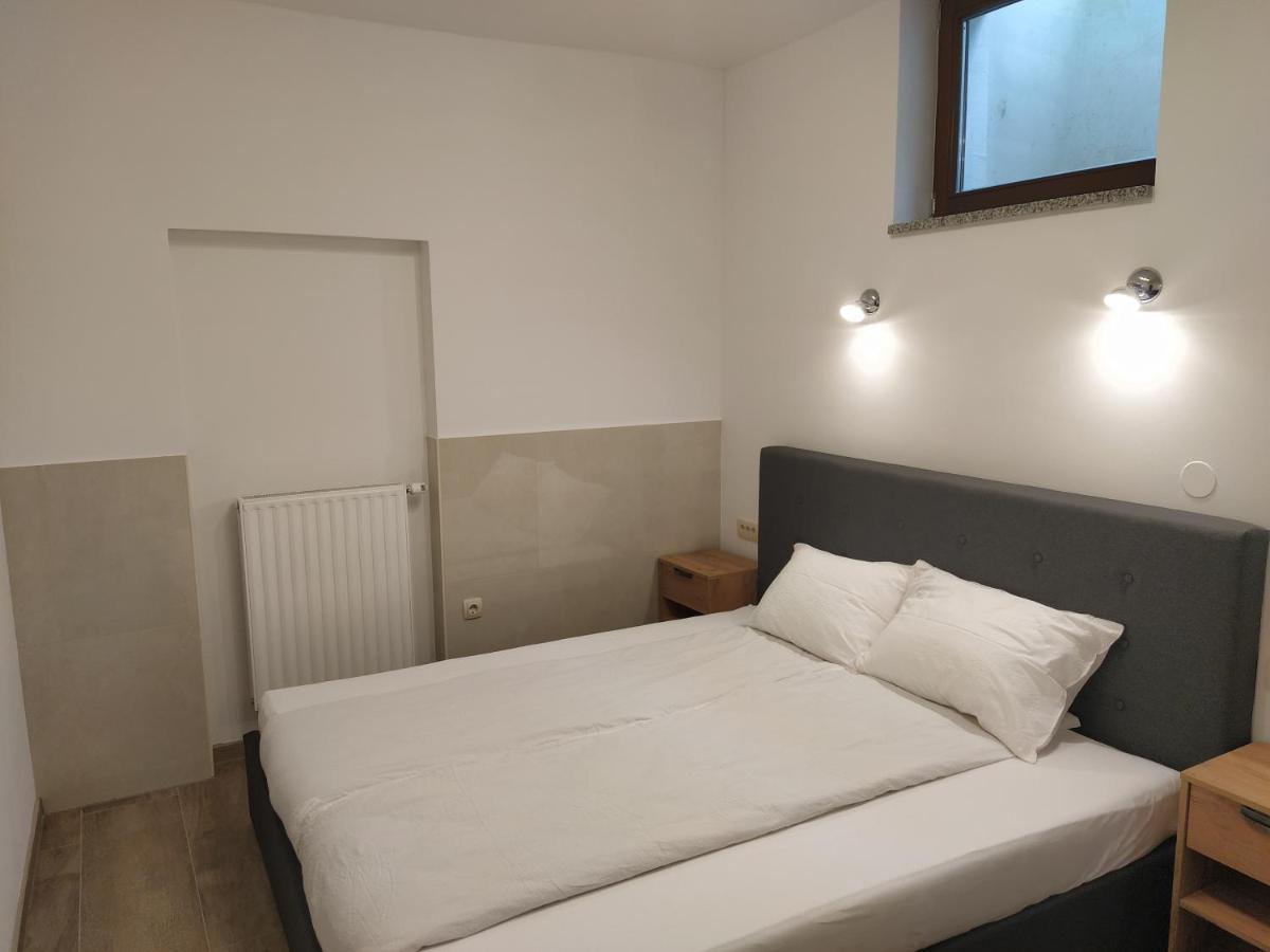 Apartmaji Maln Доленьське-Топлице Екстер'єр фото