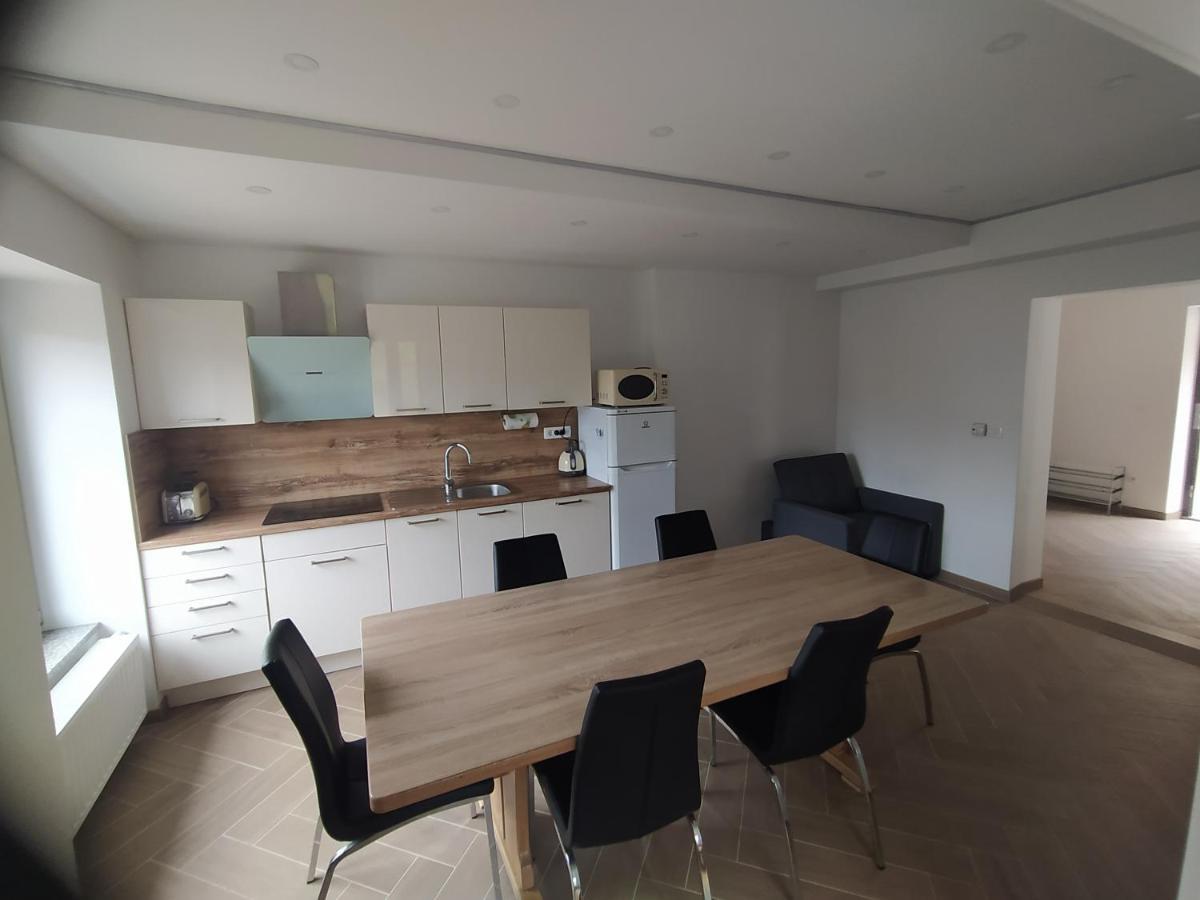 Apartmaji Maln Доленьське-Топлице Екстер'єр фото
