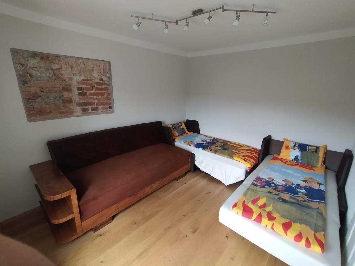 Apartmaji Maln Доленьське-Топлице Екстер'єр фото
