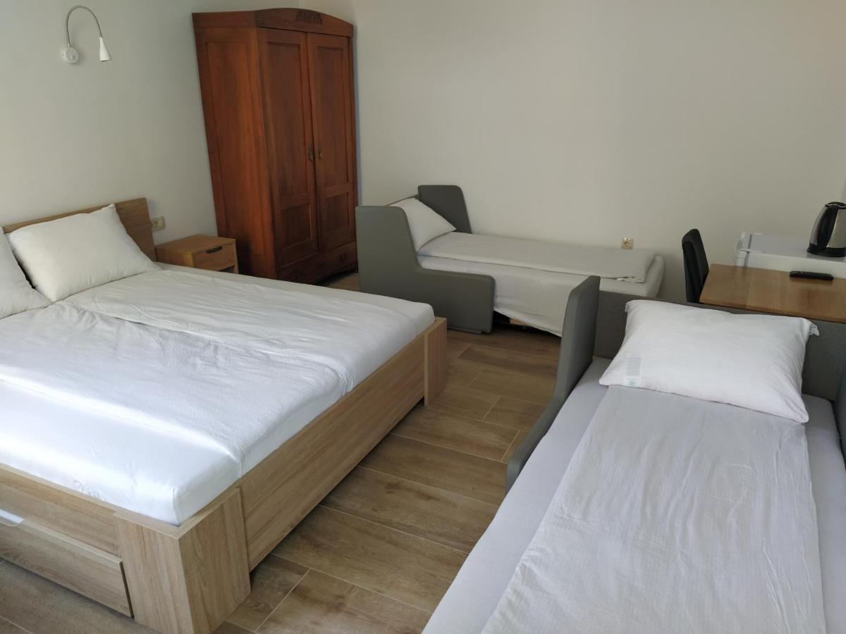 Apartmaji Maln Доленьське-Топлице Екстер'єр фото