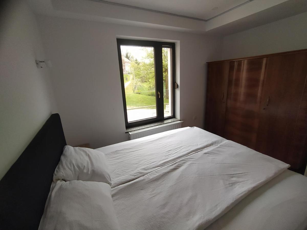 Apartmaji Maln Доленьське-Топлице Екстер'єр фото