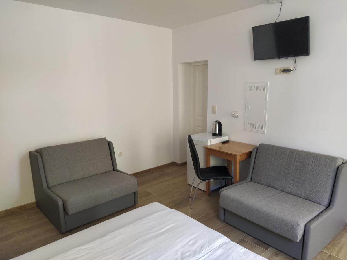Apartmaji Maln Доленьське-Топлице Екстер'єр фото
